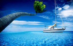 250_b_yacht-in-the-blue-sea